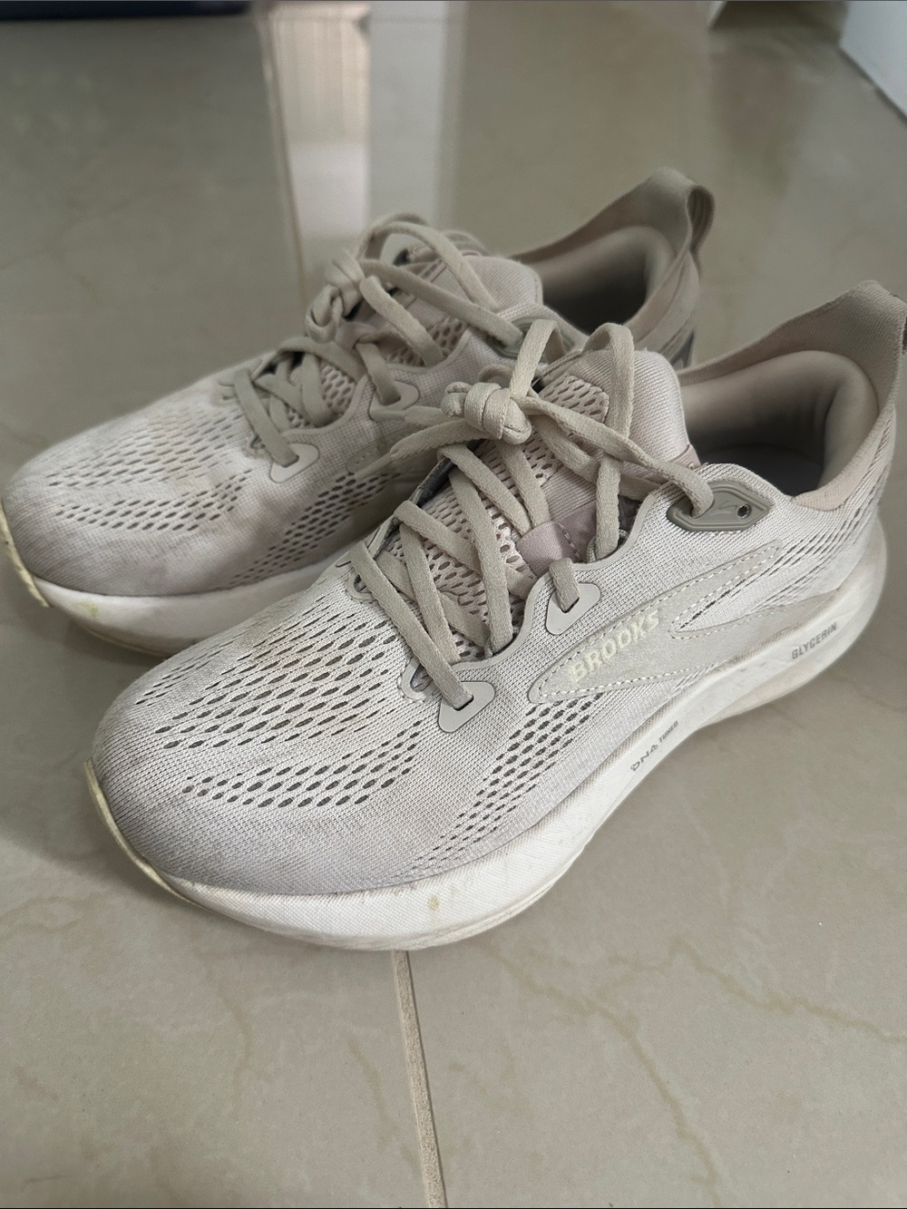 Brooks Women's Running Shoes in Light Cream